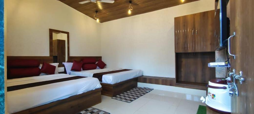 Hotel Payal & Restaurent Pachmarhī المظهر الخارجي الصورة