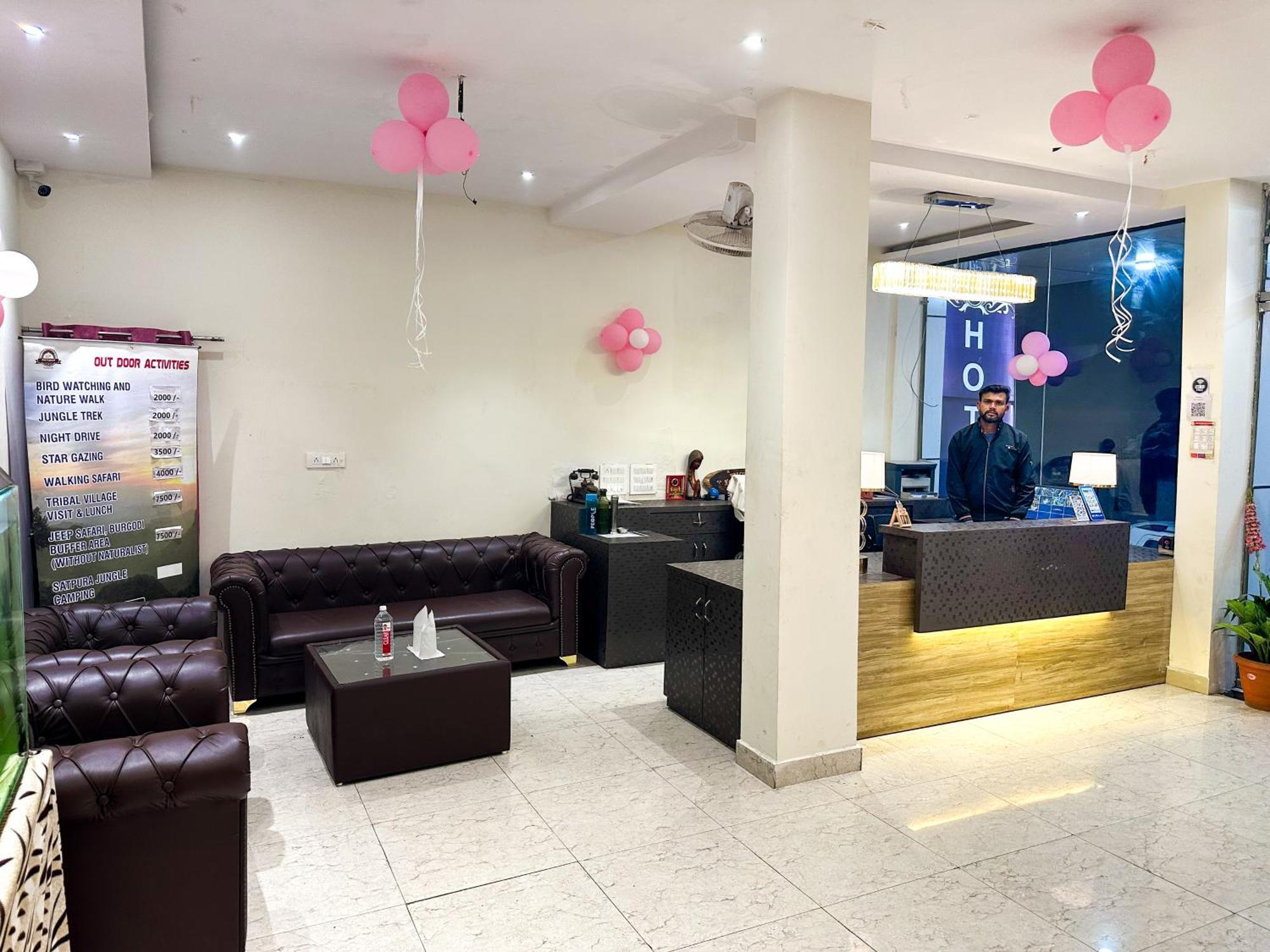 Hotel Payal & Restaurent Pachmarhī المظهر الخارجي الصورة