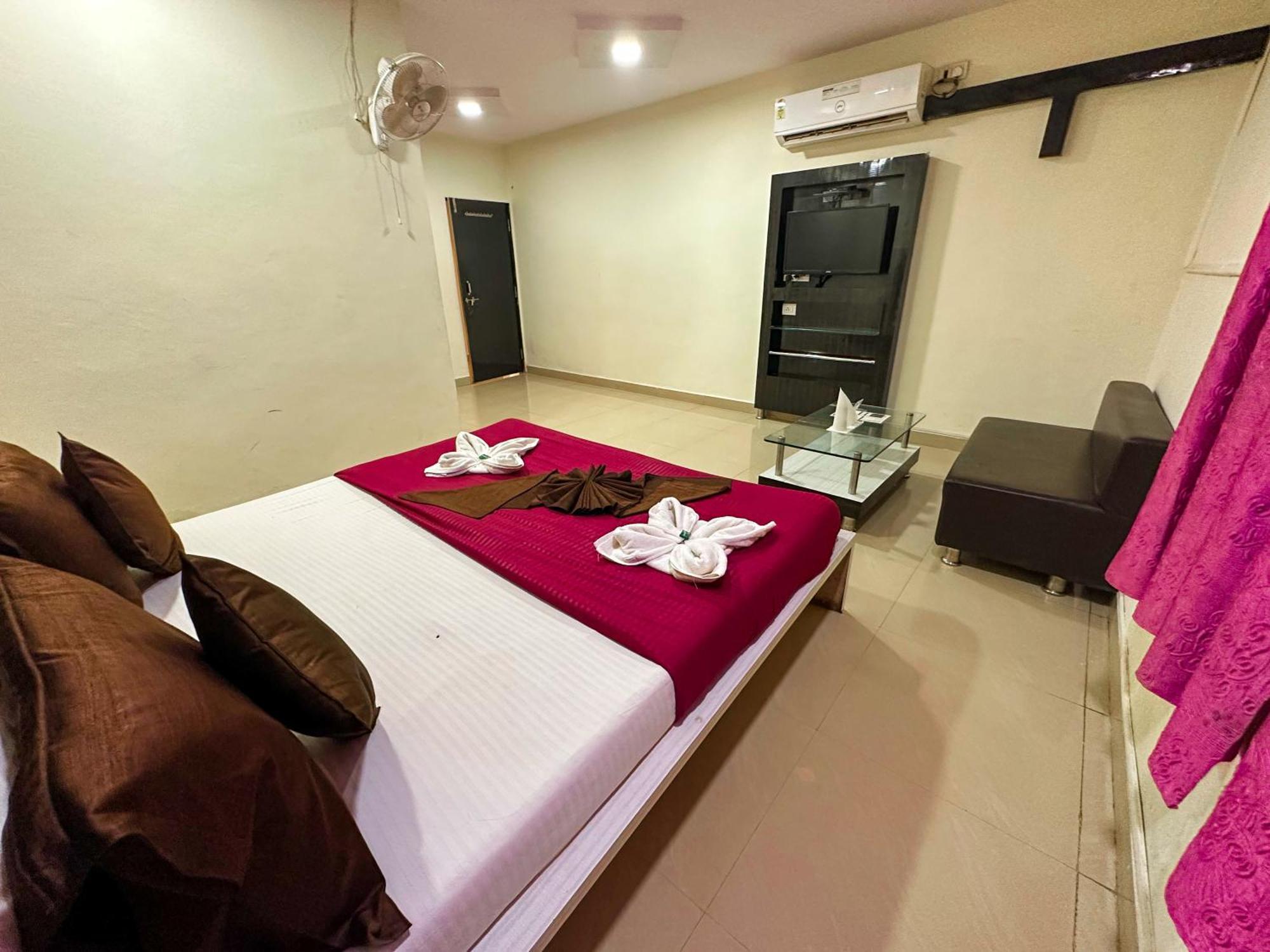 Hotel Payal & Restaurent Pachmarhī المظهر الخارجي الصورة