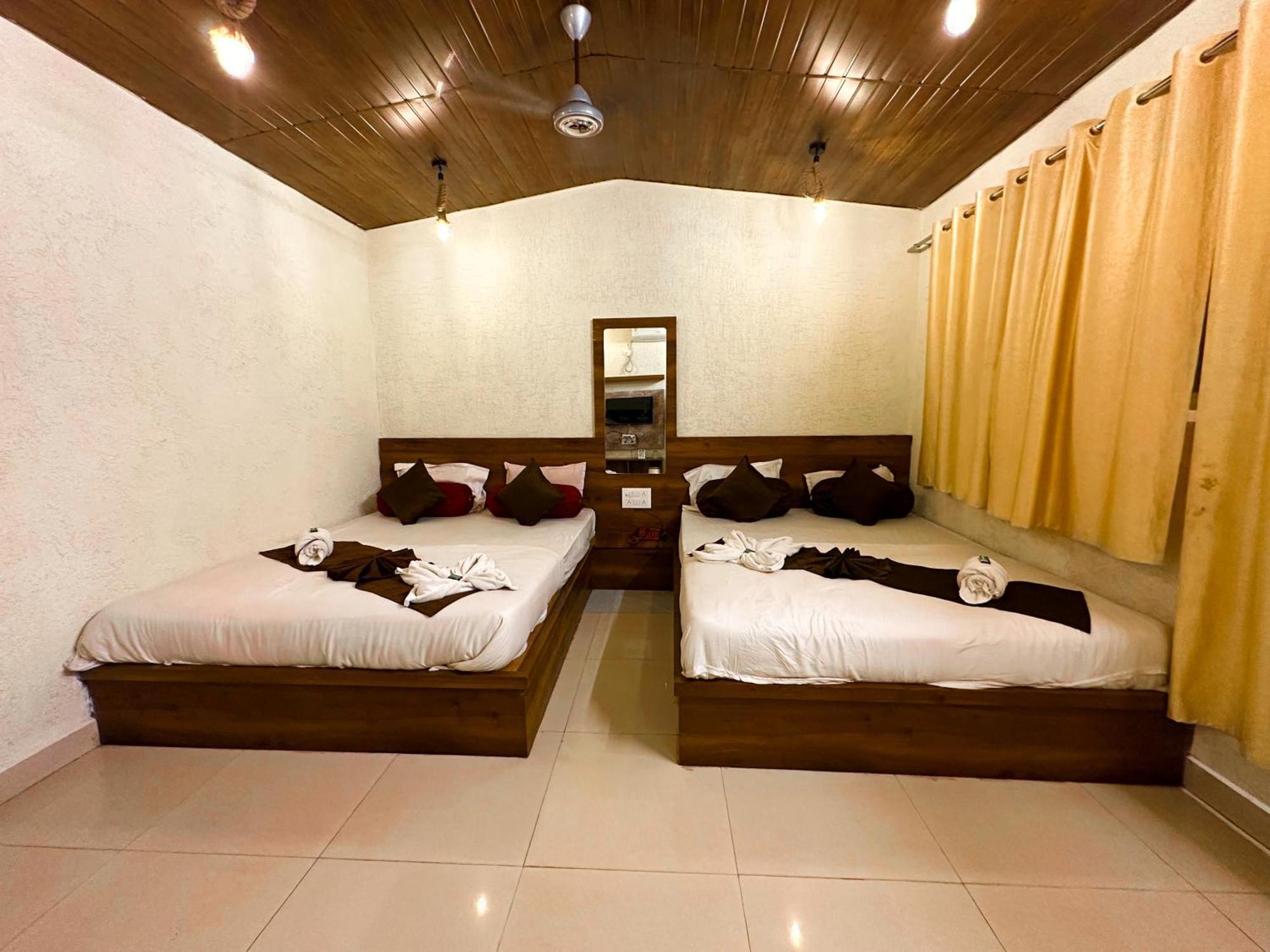 Hotel Payal & Restaurent Pachmarhī المظهر الخارجي الصورة